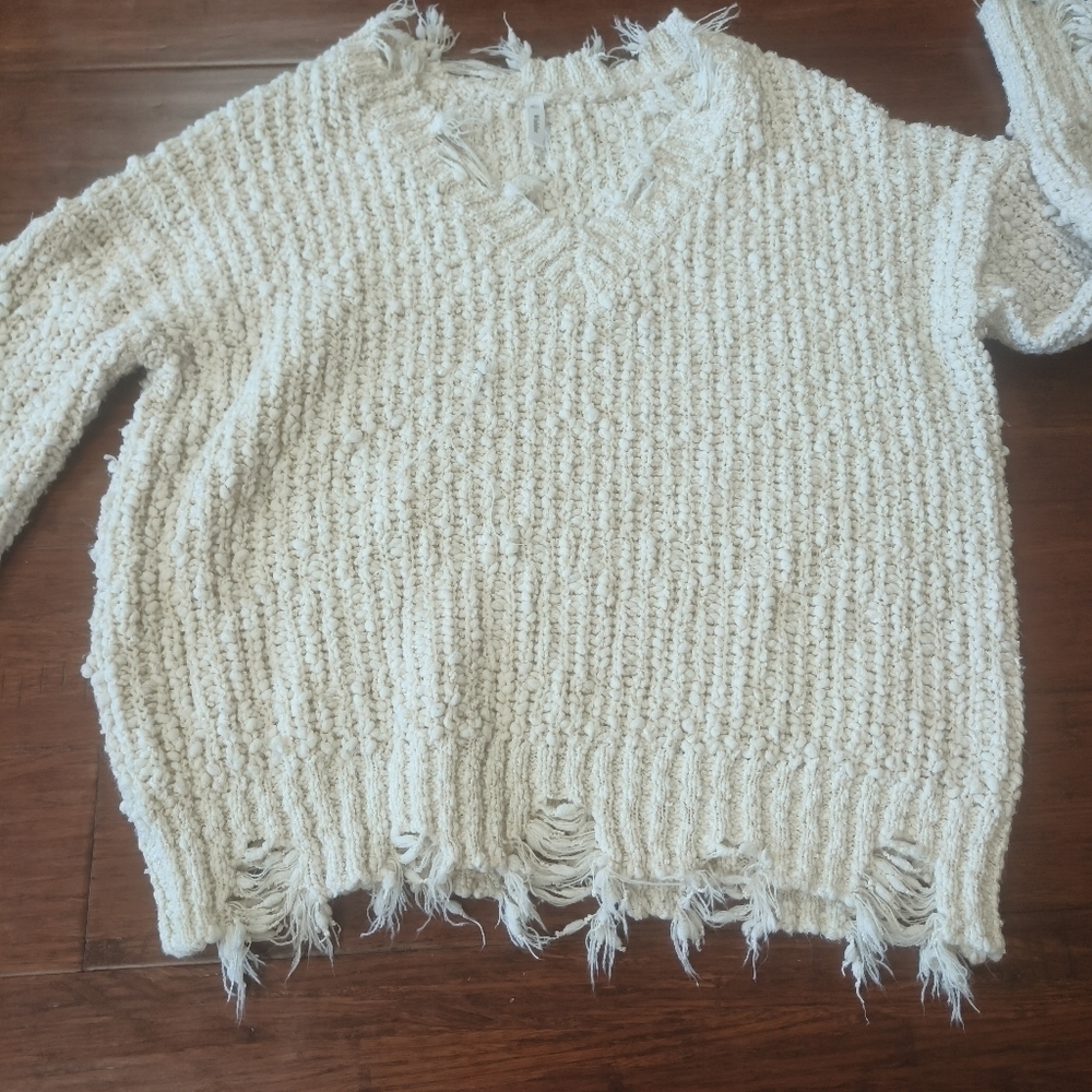 Wish list white / cream  knit sweater with worn‎ details size M/L V-neck western - Picture 4 of 9
